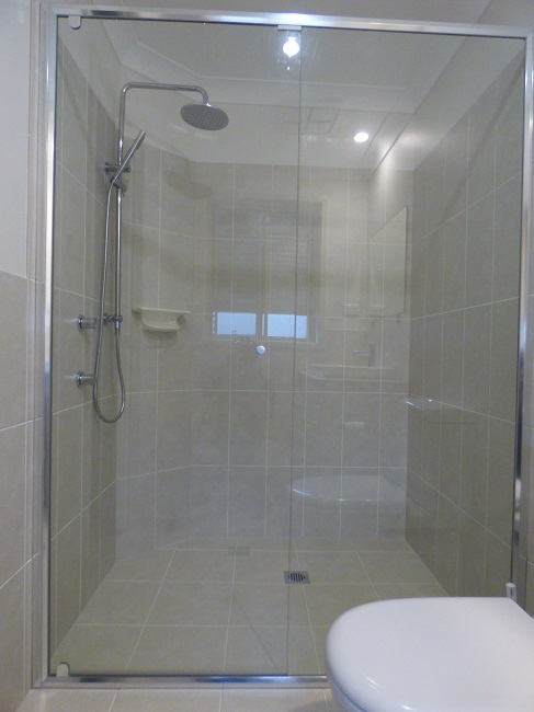 Completed photos of a renovation on an Ashtonfield ensuite
