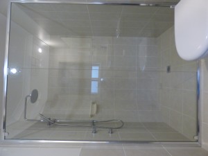 Completed photos of a renovation on an Ashtonfield ensuite