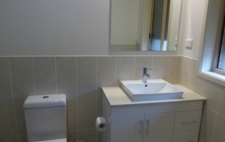 Completed photos of a renovation on an Ashtonfield ensuite