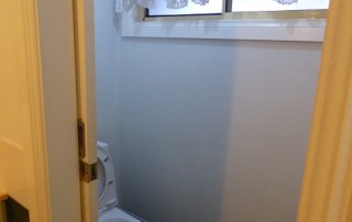 Before photos of a bathroom renovation at Ellalong